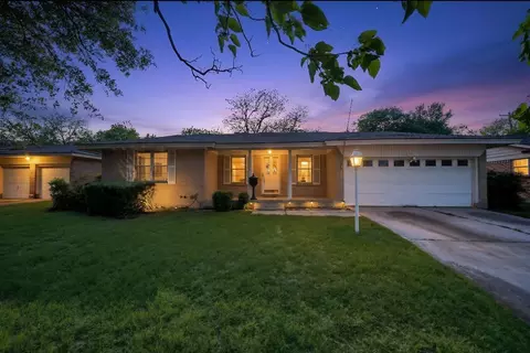 3458 Cimmaron Trl, Fort Worth, TX 76116