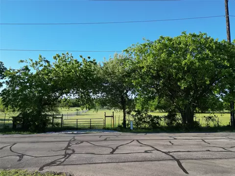 1640 E Jeter Rd, Bartonville, TX 76226