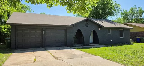6432 Summit Ridge Dr, Watauga, TX 76148