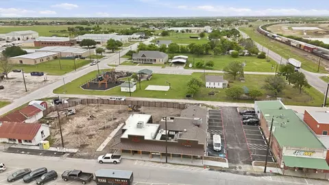View/Area - 204 E Bailey St, Ponder, TX 76259 photo 11 of 15