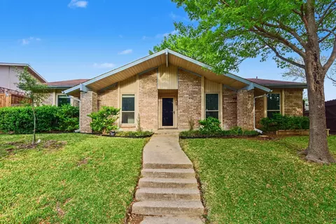 5926 Rosehill Rd, Garland, TX 75043