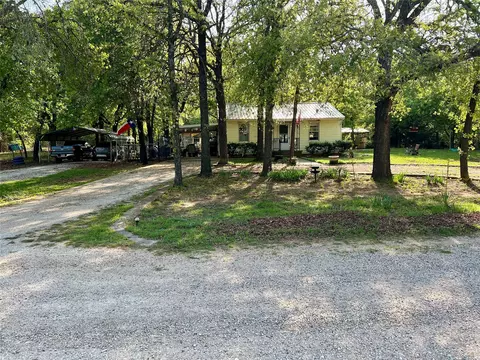 107 Chisholm Dr, Nocona, TX 76255