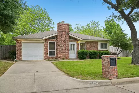 10404 Maria Dr, Fort Worth, TX 76108