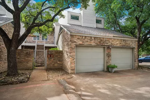 7340 Skillman St #402, Dallas, TX 75231