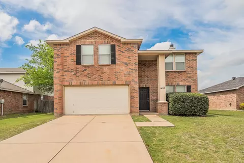 1420 Krista Dr, Burleson, TX 76028