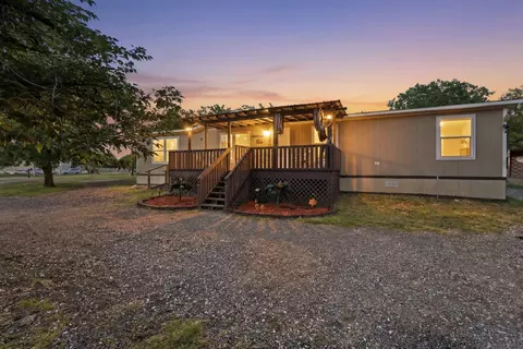 1404 Sheri Ln N, Pelican Bay, TX 76020