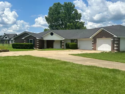 475 Acorn Trl, Hallsville, TX 75650
