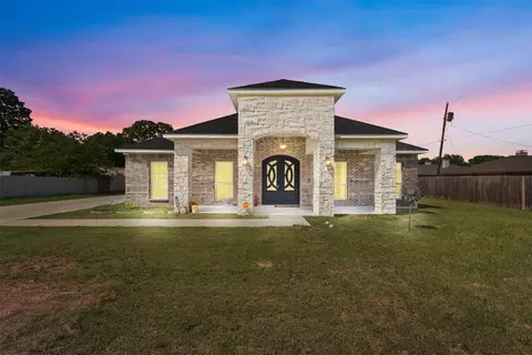11101 Leeper Dr, Balch Springs, TX 75180