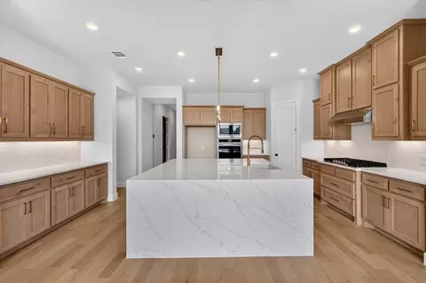Kitchen - 840 Heatherbrook Dr, Prosper, TX 75078 photo 3 of 5