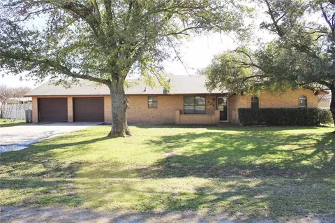 625 Hawk St, Dublin, TX 76446