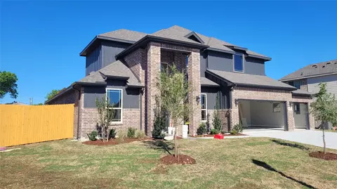 1023 Ella Dr, Desoto, TX 75115