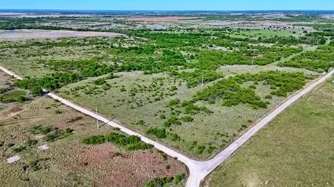 0 Applegate, Bowie, TX 76230 photo 29