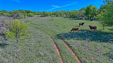 0 Applegate, Bowie, TX 76230 photo 3