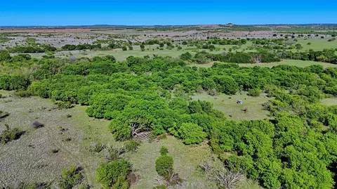 0 Applegate, Bowie, TX 76230 photo 32