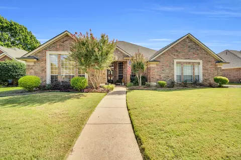 2616 Brookwood Dr, Mansfield, TX 76063