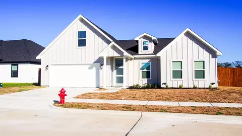 540 Highview Ct, Godley, TX 76044
