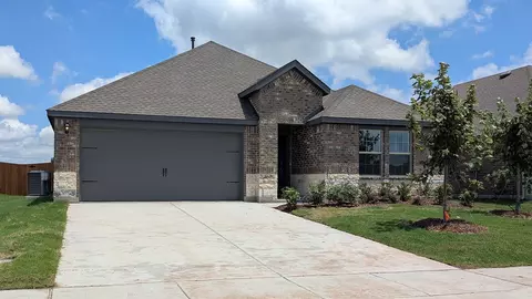 513 Carthage St, Caddo Mills, TX 75135