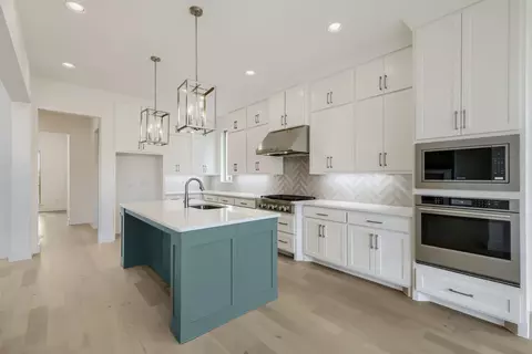 Kitchen - 4801 Strada St, Prosper, TX 75078 photo 3 of 3