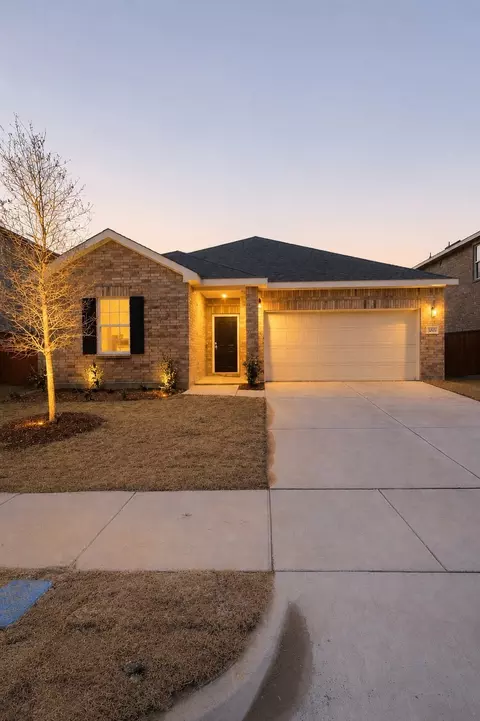 1873 Lockhart Dr, Forney, TX 75126