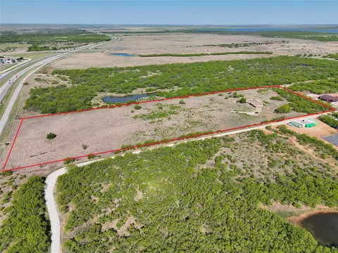 2554 NW Access Rd, Iowa Park, TX 76367