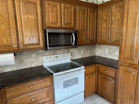 Kitchen - 600 Durango Cir, Hewitt, TX 76643 photo 1 of 2