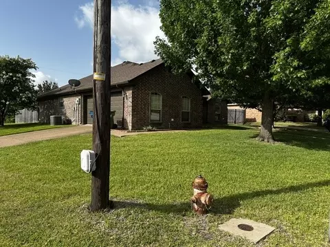 Exterior - 600 Durango Cir, Hewitt, TX 76643 photo 4 of 9