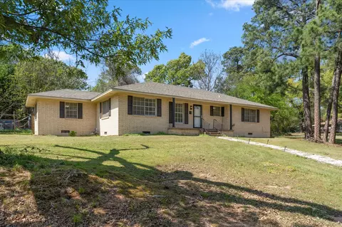 613 Graham St, Mineola, TX 75773