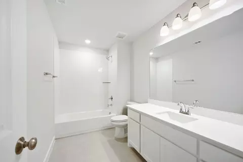 Bath - 11529 Hardwick Rd, Haslet, TX 76052 photo 4 of 4