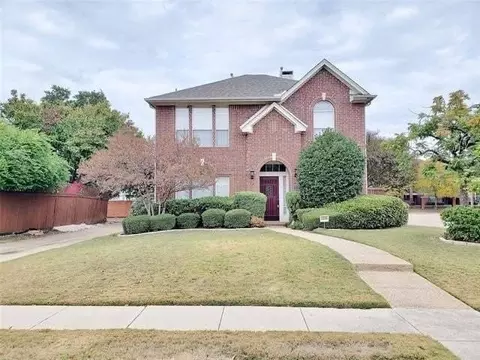 211 Moss Hill Rd, Irving, TX 75063