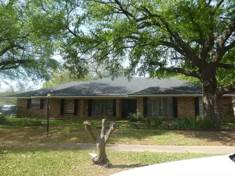 7348 Capistrano Dr, Shreveport, LA 71105