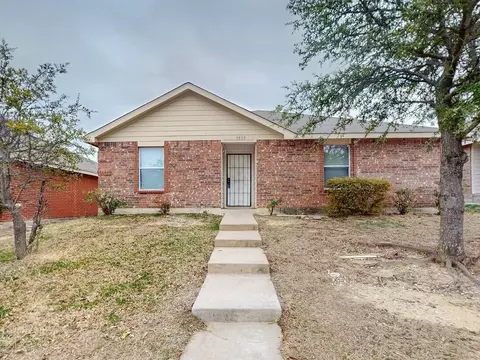 7515 Rice Ln, Dallas, TX 75241