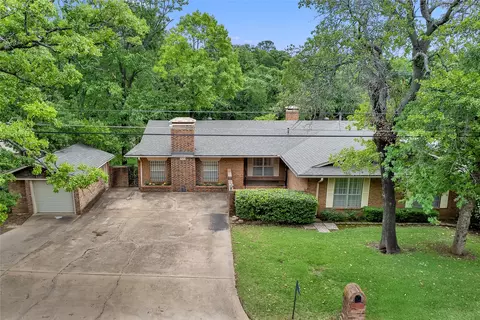 930 S Maurice Ave, Denison, TX 75020