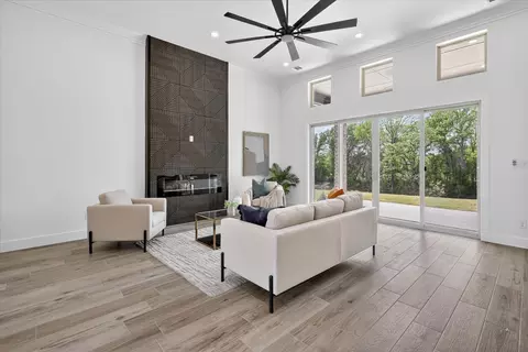 Living - 182 Briar Patch Rd, Azle, TX 76020 photo 4 of 4
