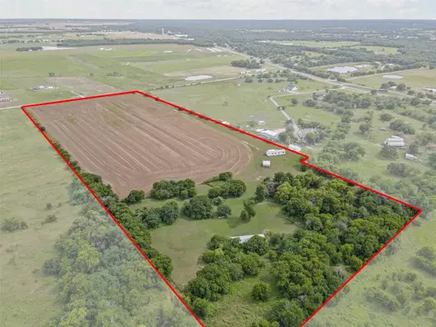 167 Hcr 4105, Covington, TX 76636