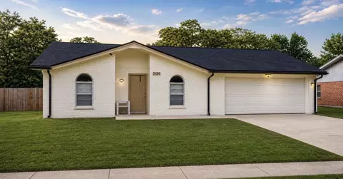 3420 Appletree Ct, Forest Hill, TX 76140