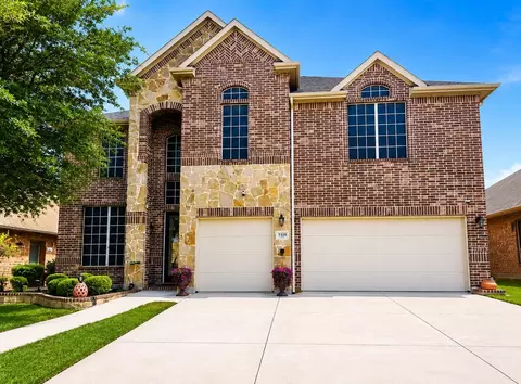 7329 San Diego Trl, Fort Worth, TX 76131