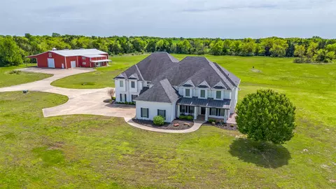6100 Old Clarksville Rd, Reno, TX 75462