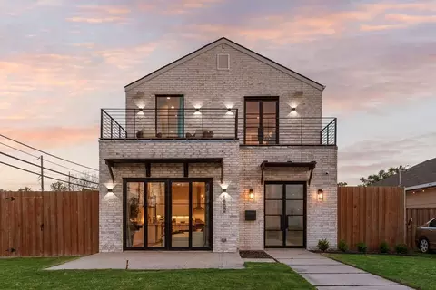 1802 Pueblo St, Dallas, TX 75212