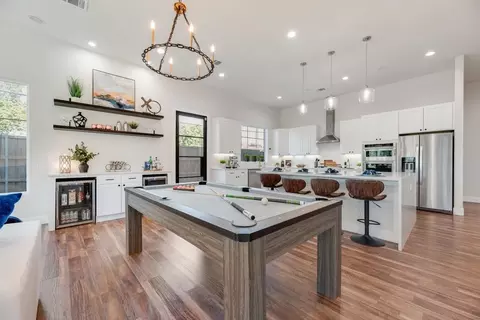 1802 Pueblo St, Dallas, TX 75212