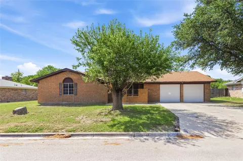1715 Woodridge St, Brownwood, TX 76801