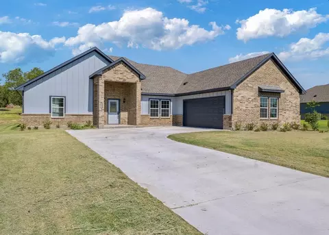 1013 Don Eve Ct, Azle, TX 76020
