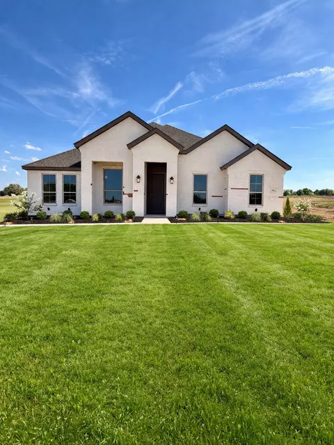 504 Clifton Ct, Springtown, TX 76082