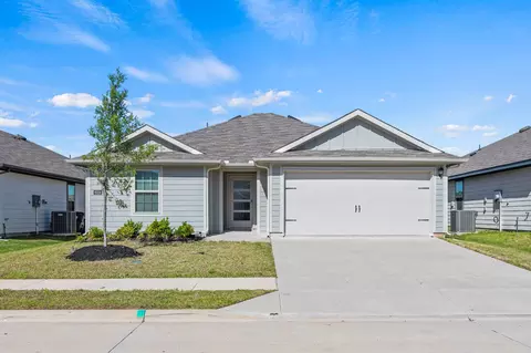 6524 Shoreline Ln, Princeton, TX 75407