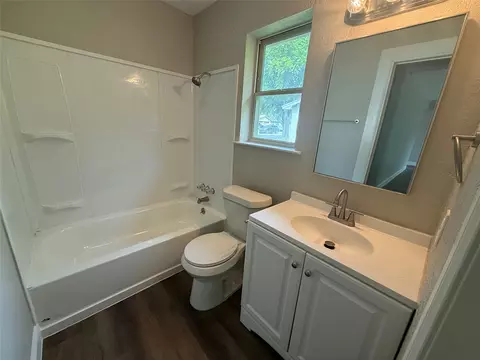 Bath - 724 Windsor Dr, Everman, TX 76140 photo 1 of 2