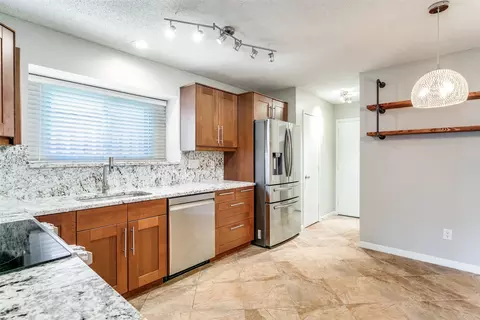 Kitchen - 200 Lark Ln, Euless, TX 76039 photo 3 of 3