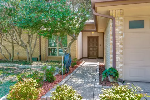 Other - 200 Lark Ln, Euless, TX 76039 photo 1 of 6