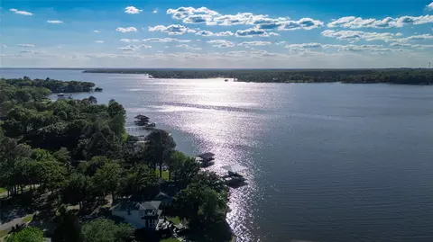 124 Shoreline Cir, Malakoff, TX 75148