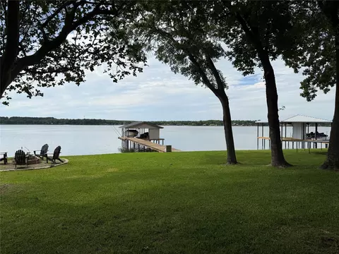 124 Shoreline Cir, Malakoff, TX 75148