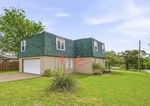 302 Hill St, Glen Rose, TX 76043