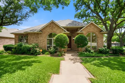 5200 Independence Ave, Arlington, TX 76017
